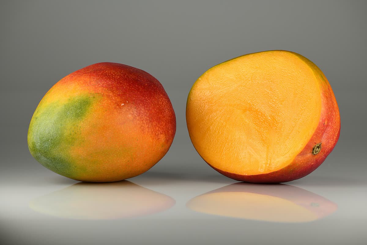 Le noyau de mangue : une usine miniaturisée dans son produit fini